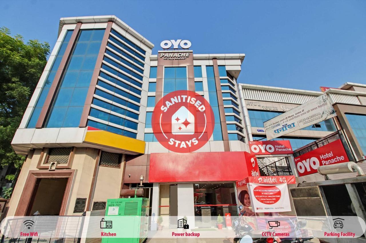 Oyo 10213 Hotel Panache Mathura Eksteriør bilde